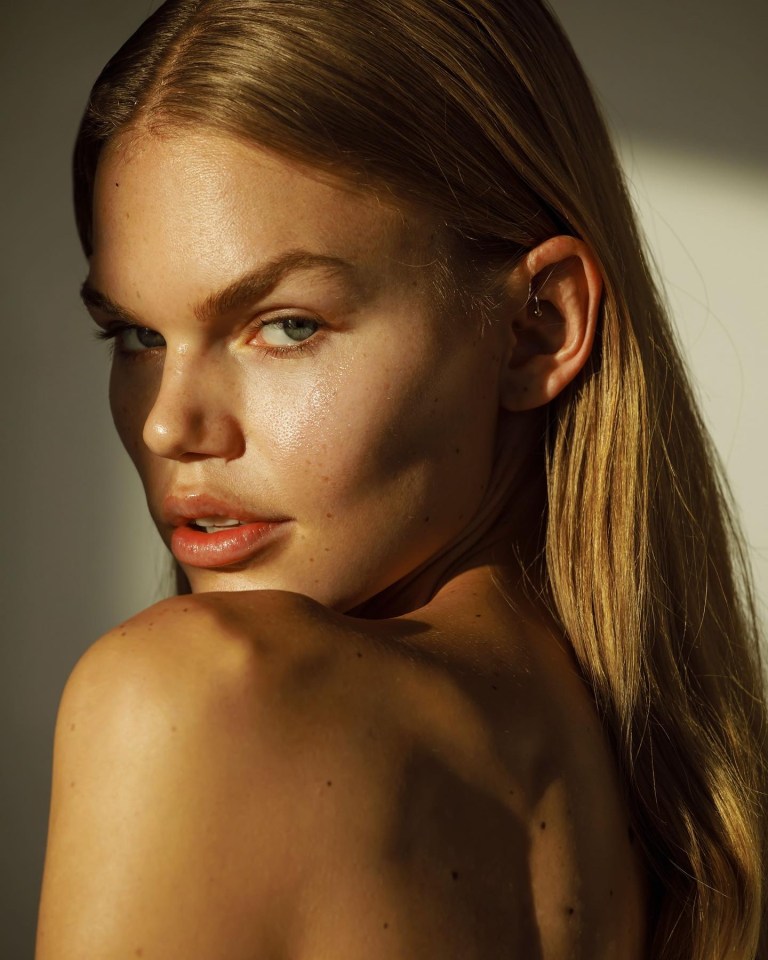 1E6A023D-83F9-4A8B-A4C1-4A9194A3C7C4