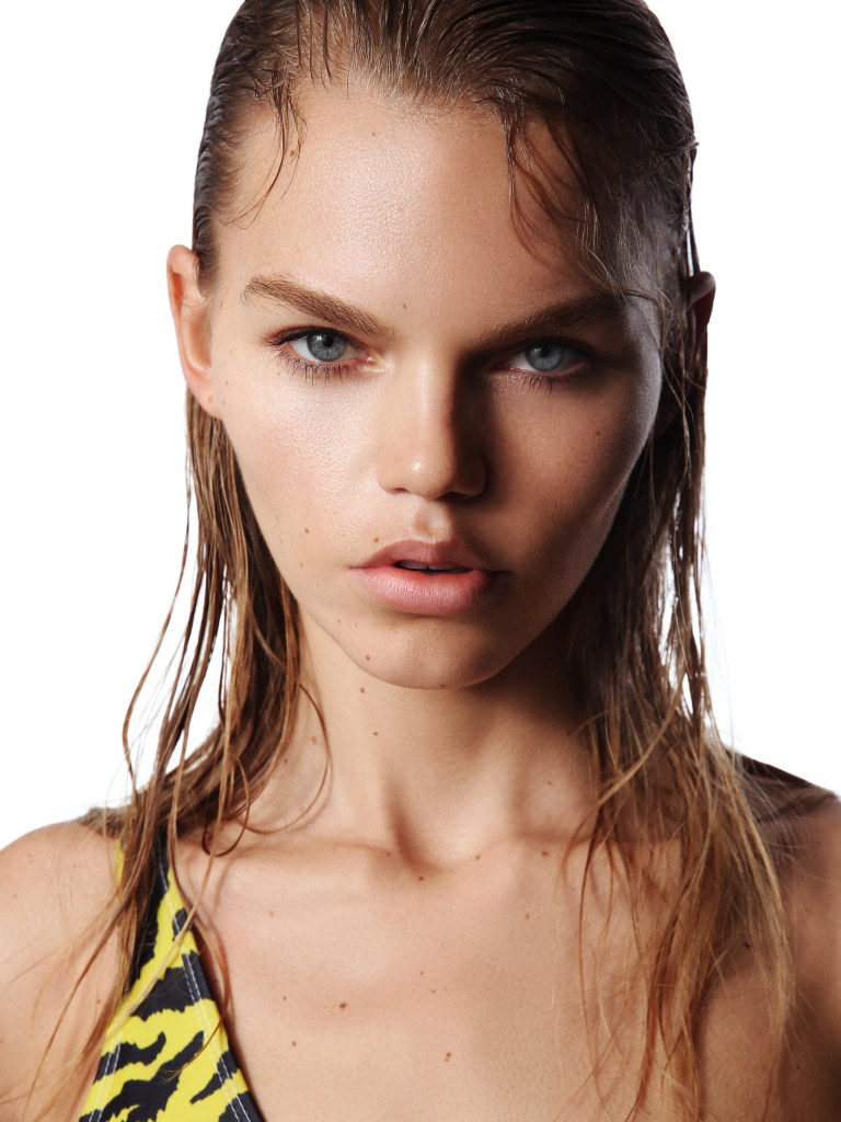 BB1A7561-1A62-43DE-8289-25FB873F3A05