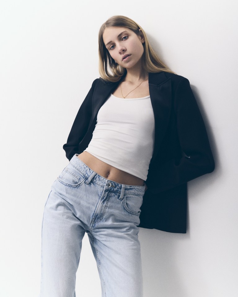 Ekin-Can-Bayrakdar-Mia-Web-2